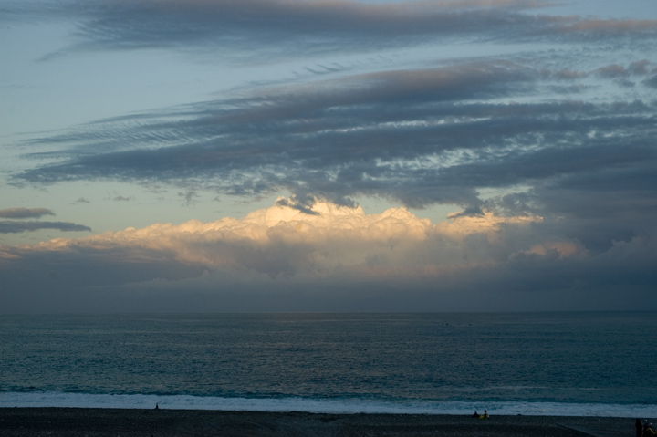 cloud formation on the sea 2008 dec o